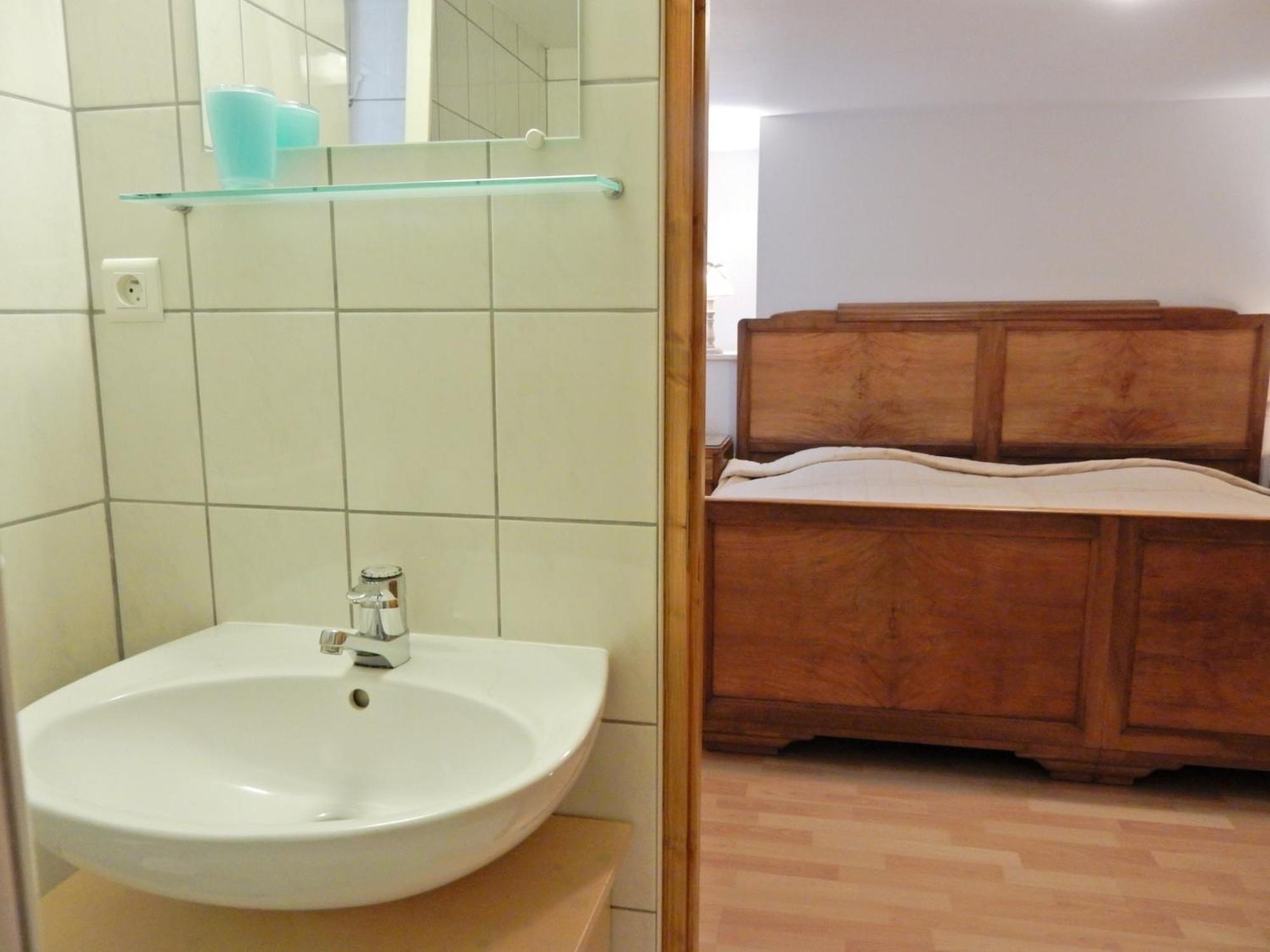 An Apartment In A 17Th Century Wine Grower S House Riquewihr Esterno foto